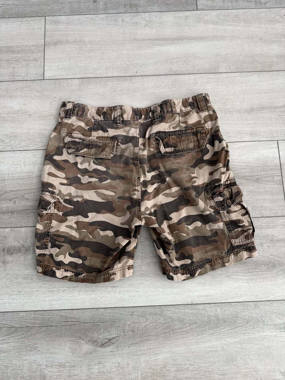 Y2K Style Roundtree & Yorke Cargo Casuals Camouflage Cargo Shorts Size 38W